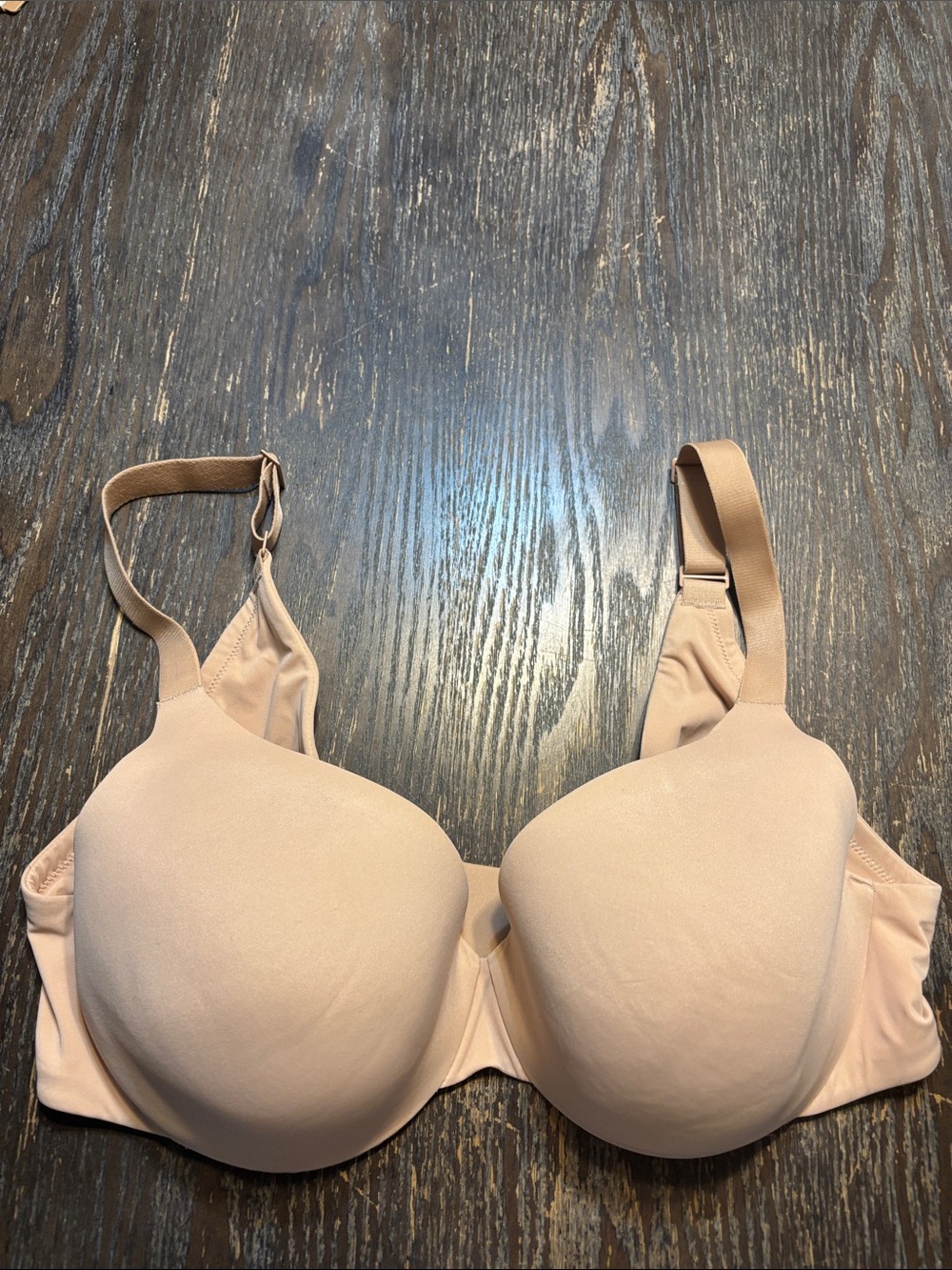 SKIMS Smooth intimate full coverage lightly lined clay 36C NWOT Bra creases pads